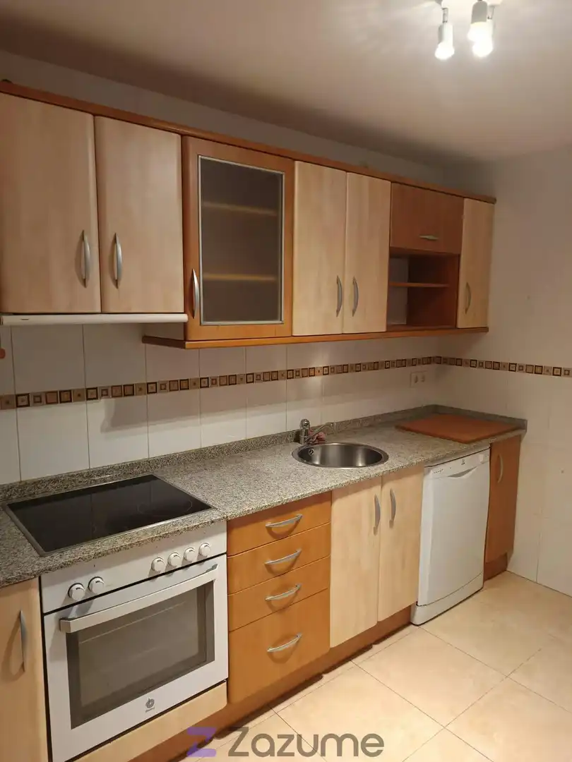 Flat with lift to rent in Av de Galicia, imagen 4