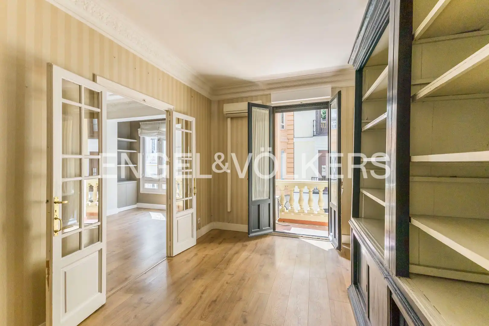 Habitación de Piso en venta en  Madrid Capital con Aire acondicionado, Calefacción y Trastero