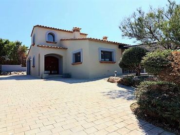 Xalet amb piscina en venda a Jaume I