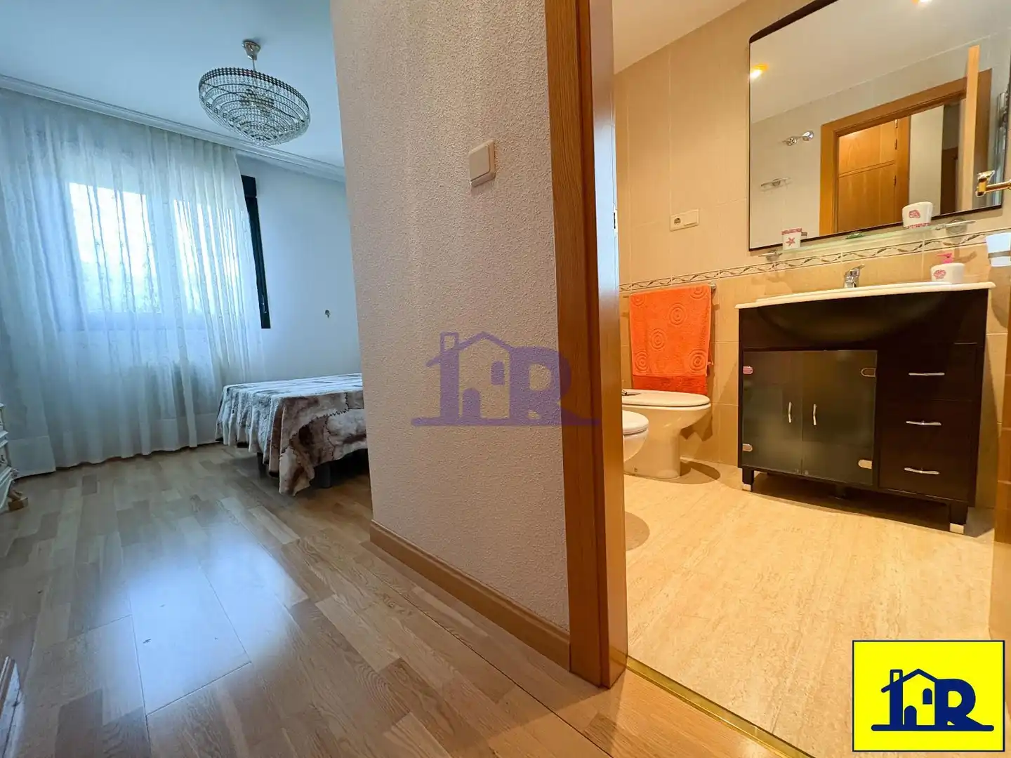 Habitación de Piso en venta en Cuenca con Calefacción, Trastero y Piscina