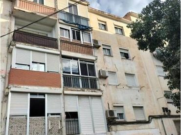 Pis amb balcó en venda a Calle TRINQUETE