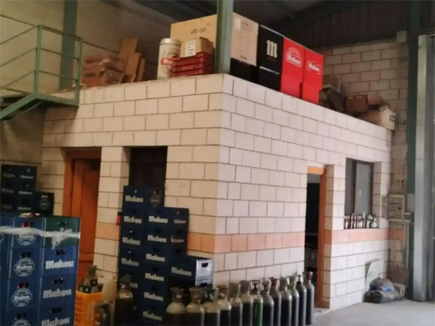 Industrial buildings for sale in Vilches