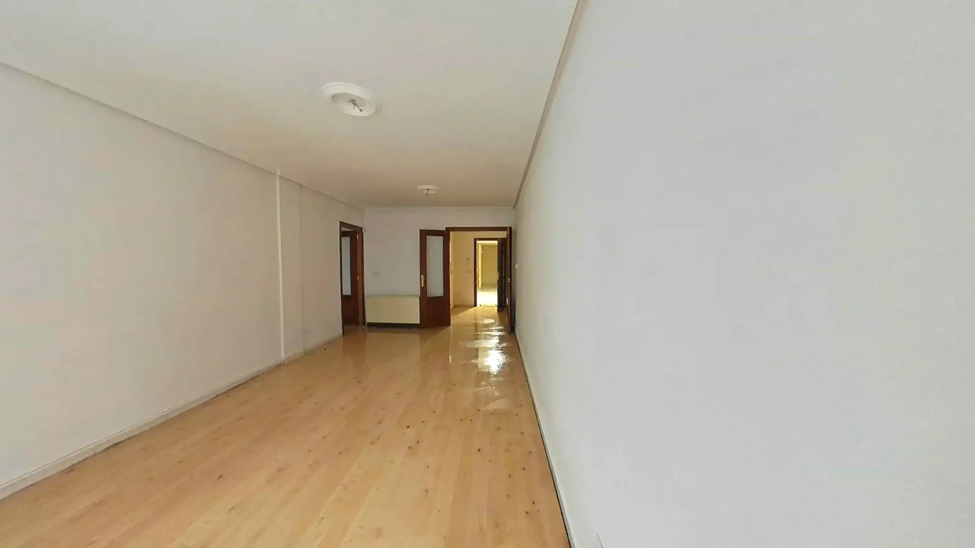 Wohnung zum Verkauf in Benavente mit Heizung, Ofen und Balkon