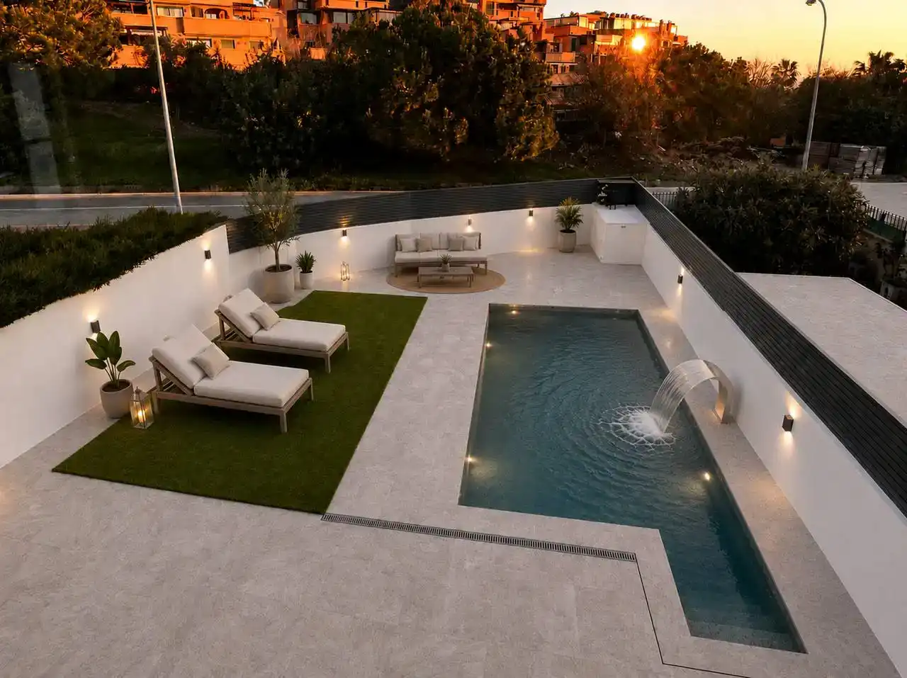 Terrace of Houses for sale in Marbella  with Air Conditioner, Swimming Pool and Balcony