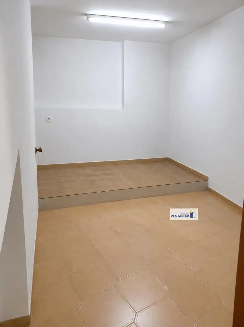 Geschaftsraum zum Verkauf in San Roque mit Terrasse