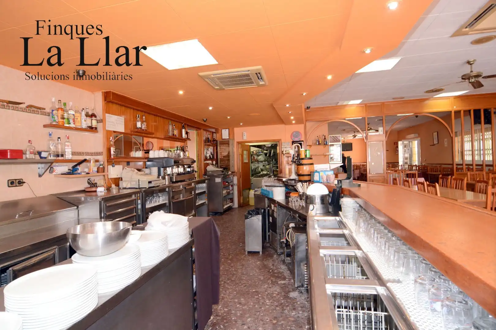 Commercial properties for sale in d'Ernest Lluch, Torrent Ballester