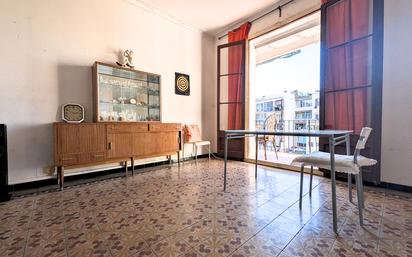 Living room of Flat for sale in  Barcelona Capital  with Terrace and Storage room