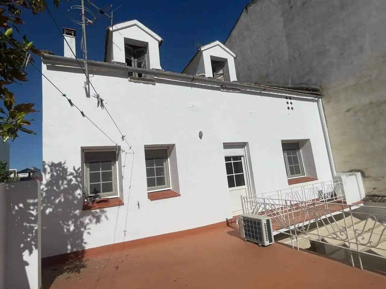 Vista exterior de Casa o chalet en venta en Don Benito con Aire acondicionado, Calefacción y Jardín privado