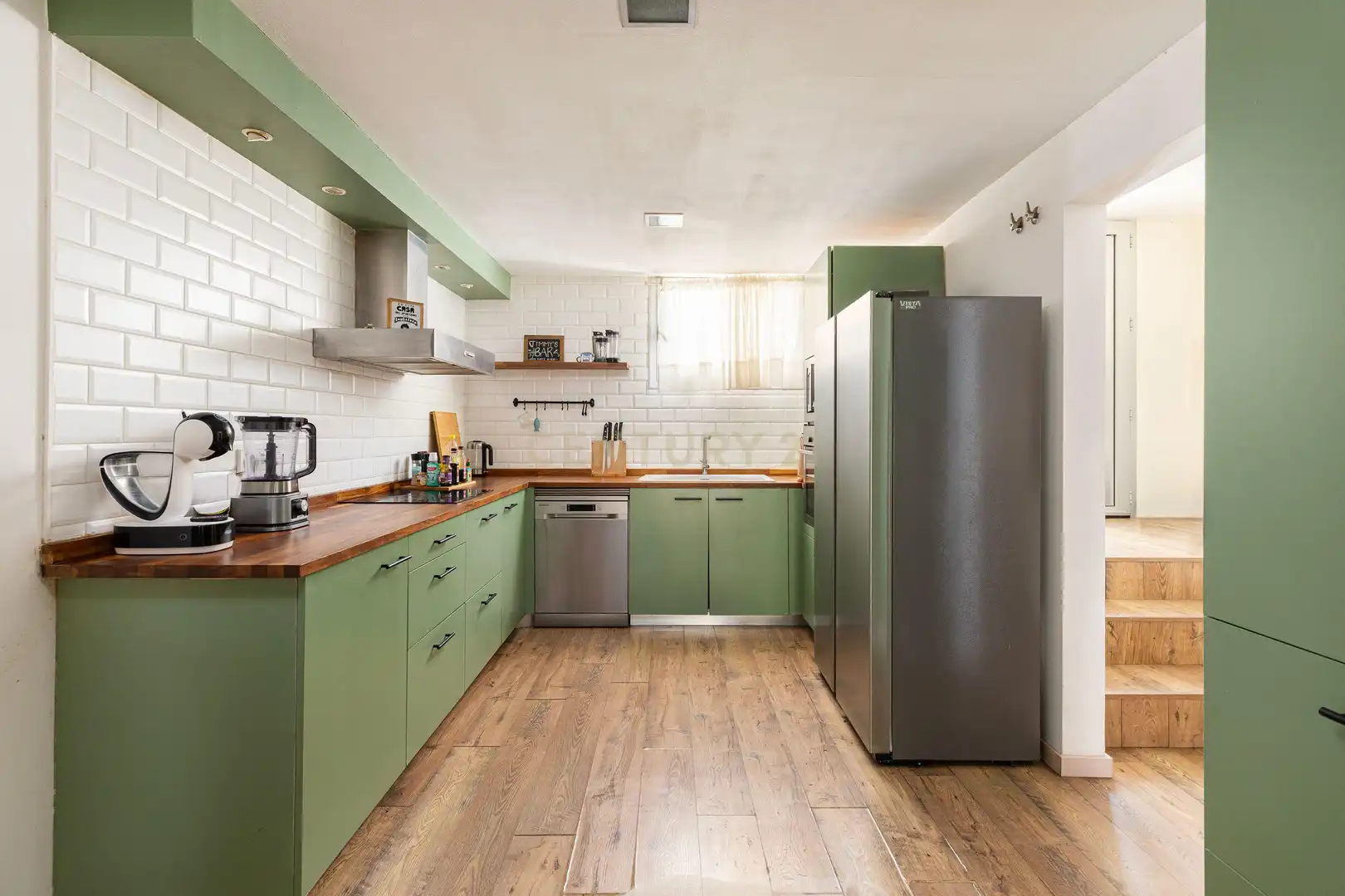 Kitchen of Houses for sale in Sant Martí
