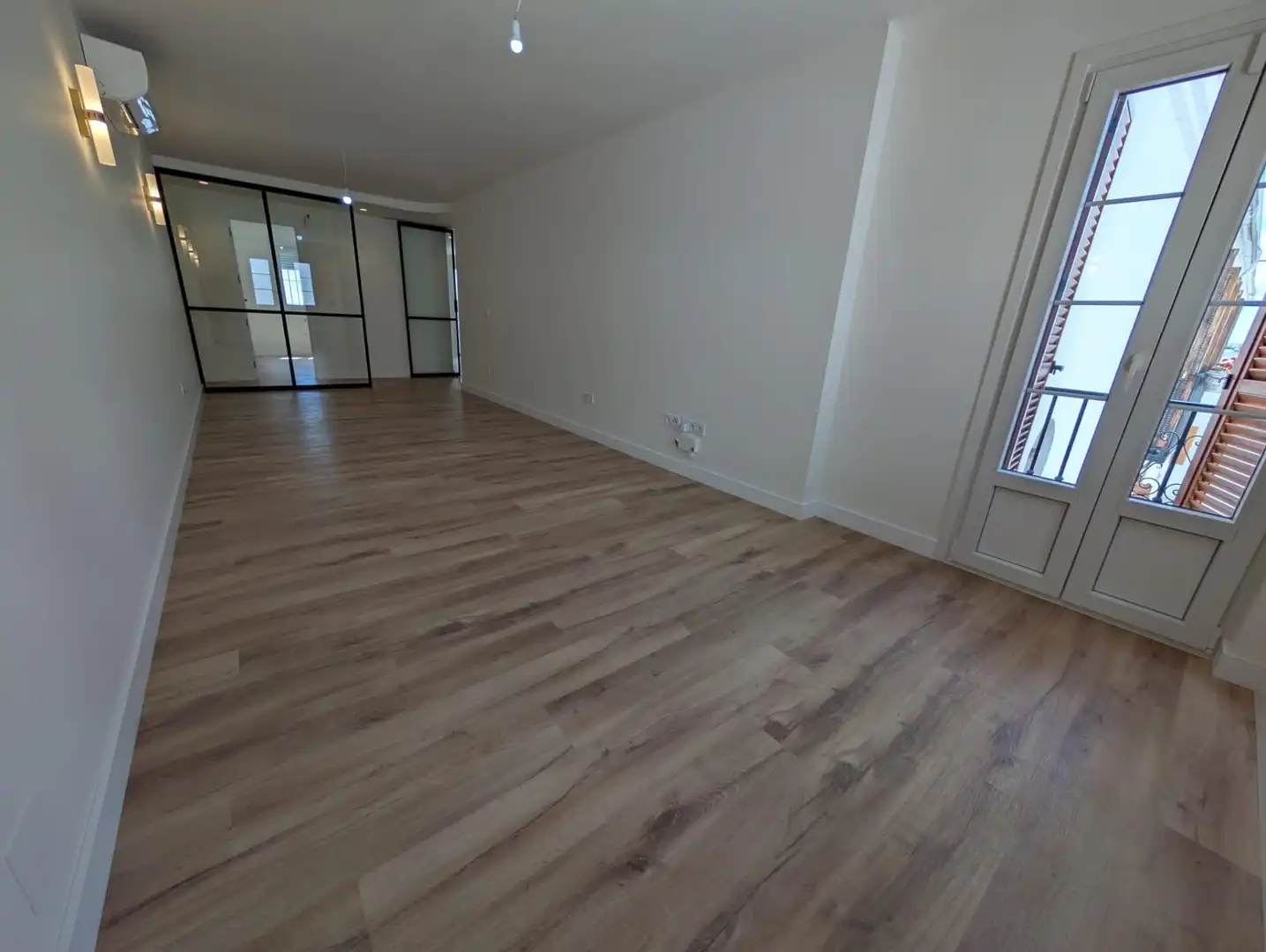 Wohnzimmer von Wohnung zur Miete in Sevilla mit Klimaanlage, Heizung und Balkon