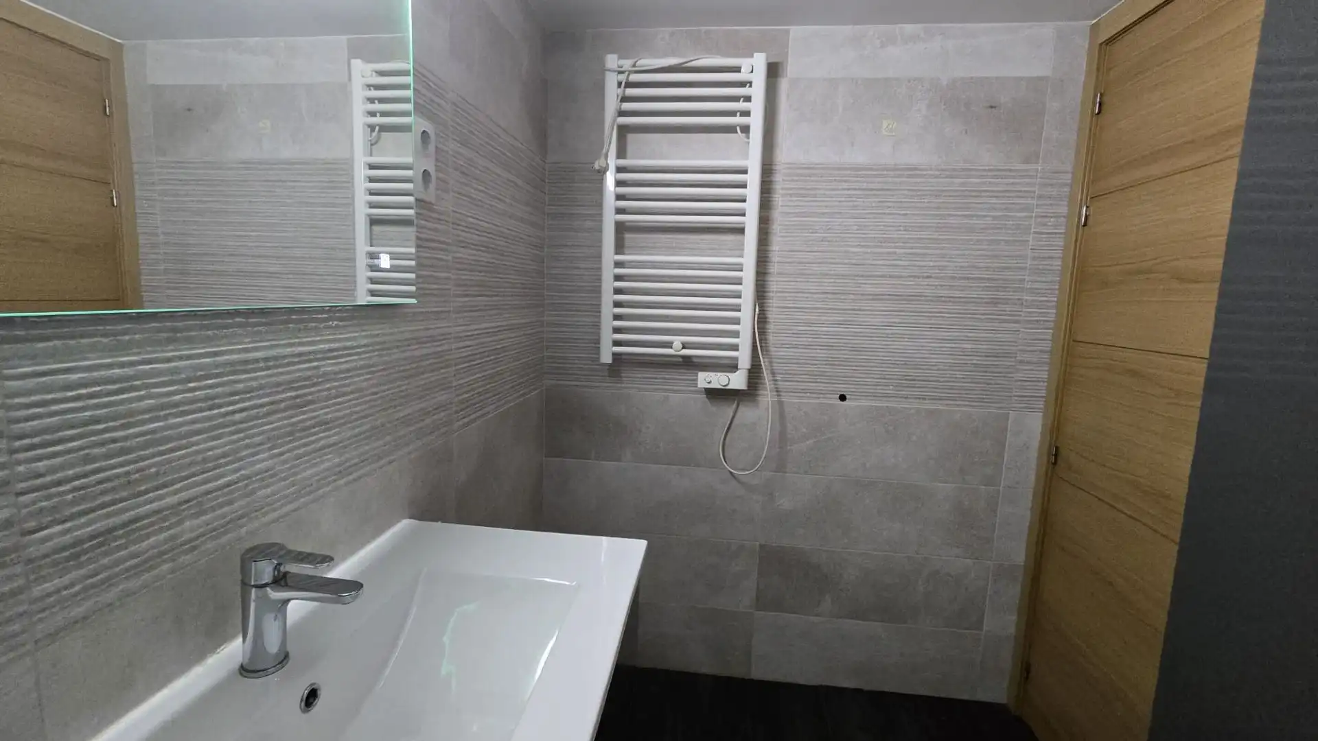 Baño de Apartamento en venta en Madrid con Calefacción y Amueblado