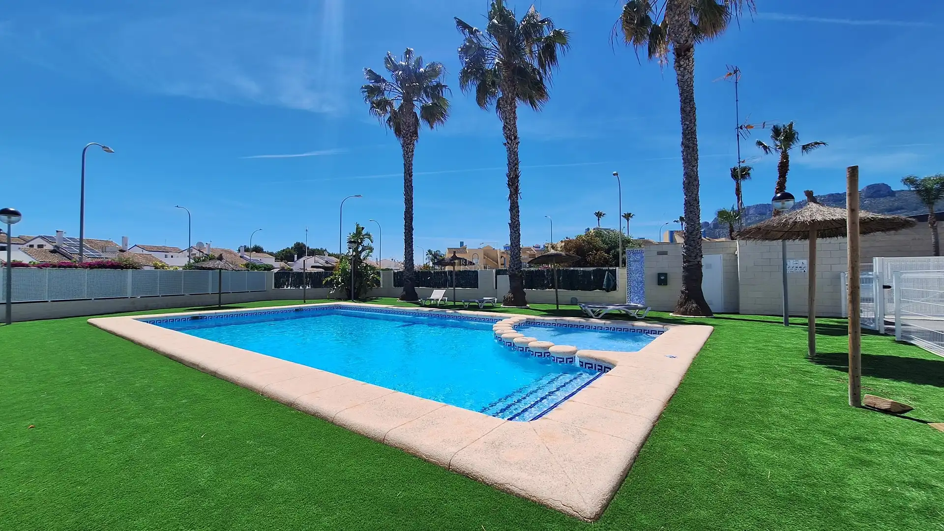 Piscina de Casa adosada en venta en El Verger con Aire acondicionado, Terraza y Trastero