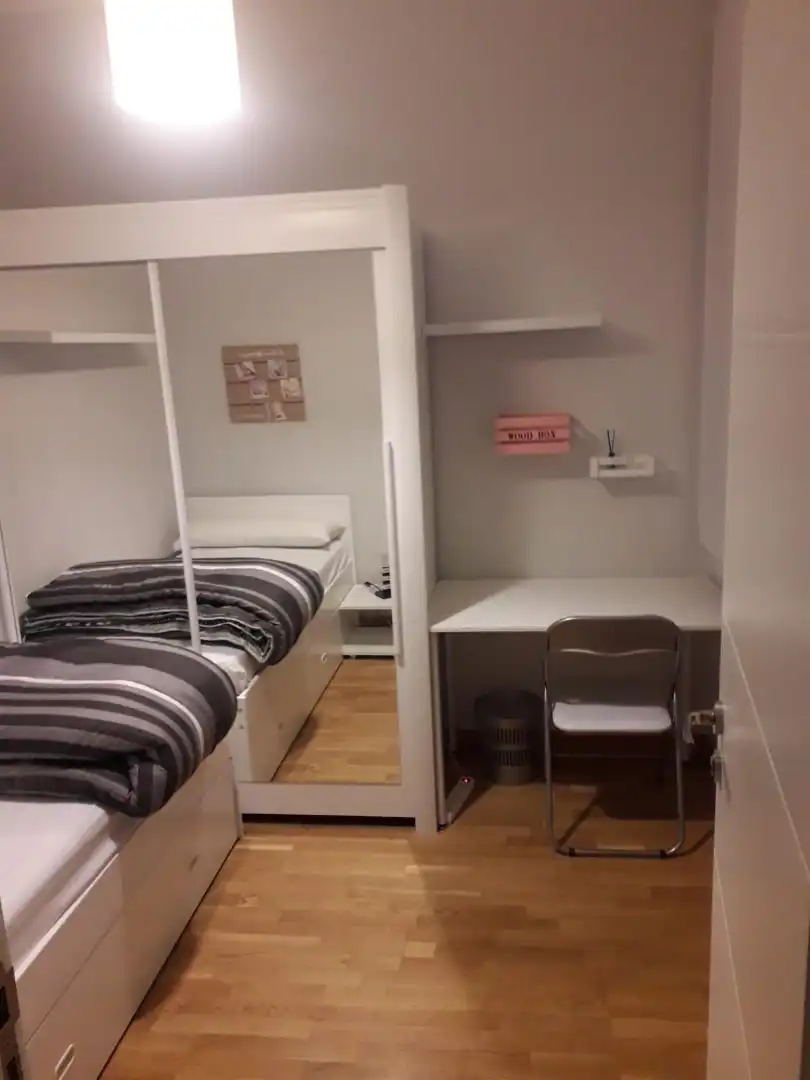 Bedroom of Flat for rent in Salamanca  with Heating, Parquet flooring and Furnished