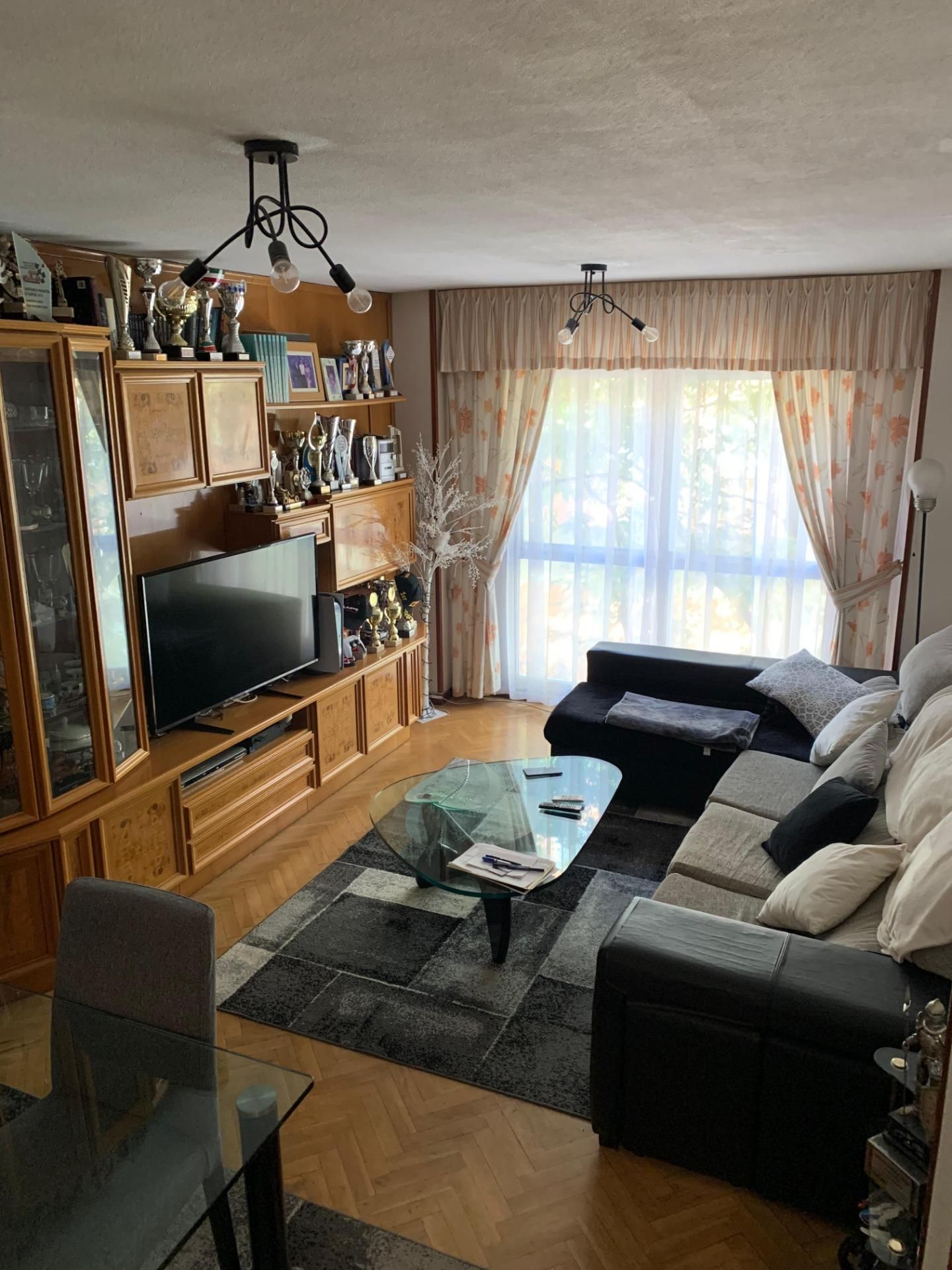 Living room of Flat for sale in  Madrid Capital