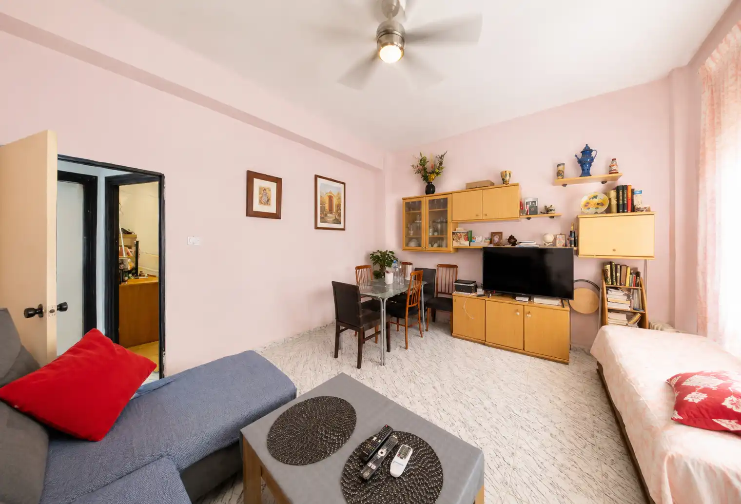 Wohnzimmer von Erdgeschoss zum Verkauf in Murcia mit Möbliert