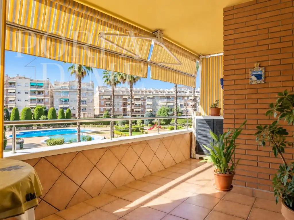 Appartamento con terrazza in vendita a Calle Mallorca
