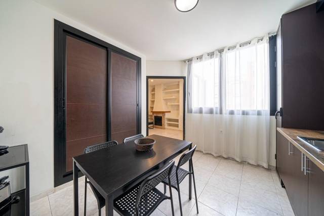 Apartamento en Alquiler en Calle Calle de Donoso Cortés en Carolinas Bajas
