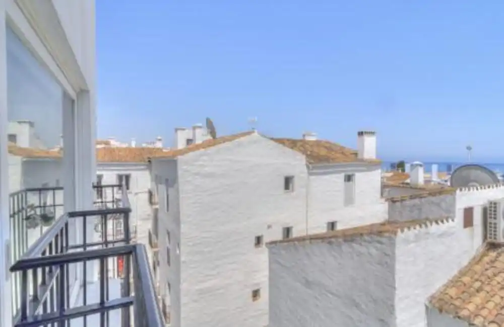 Vista exterior de Apartamento de alquiler en Marbella con Aire acondicionado, Amueblado y Balcón