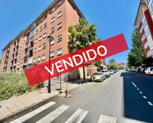 Vista exterior de Pis en venda en Ávila Capital amb Calefacció, Parquet i Traster