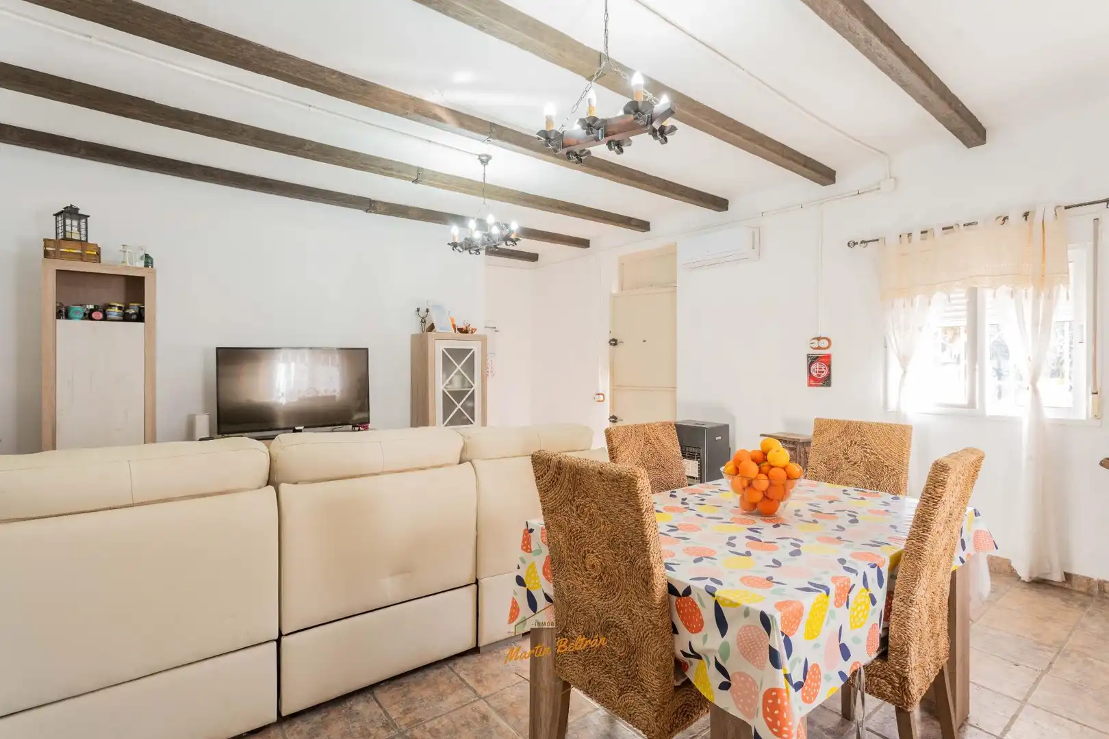 Sala de estar de Casa o chalet en venta en Canjáyar con Aire acondicionado, Piscina y Alarma