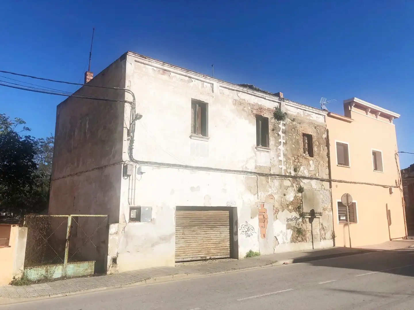 Wohnbaugrundstück zum Verkauf in Carrer Riera 4