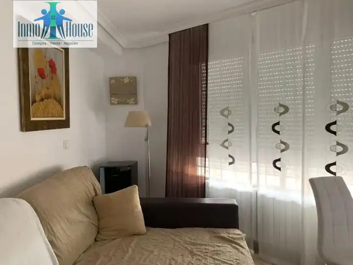 Flat with terrace for sale in Feria, imagen 5