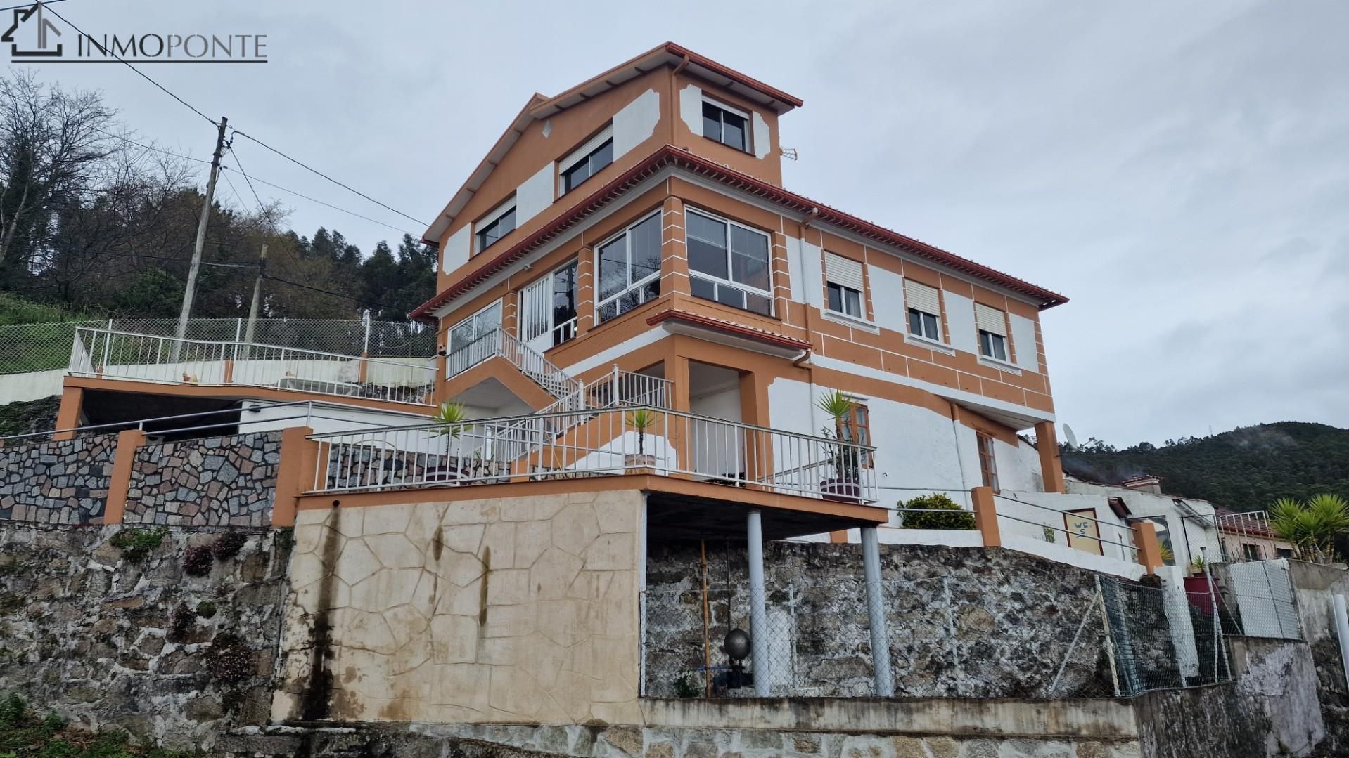 Vista exterior de Casa o xalet en venda en Moaña amb Jardí privat