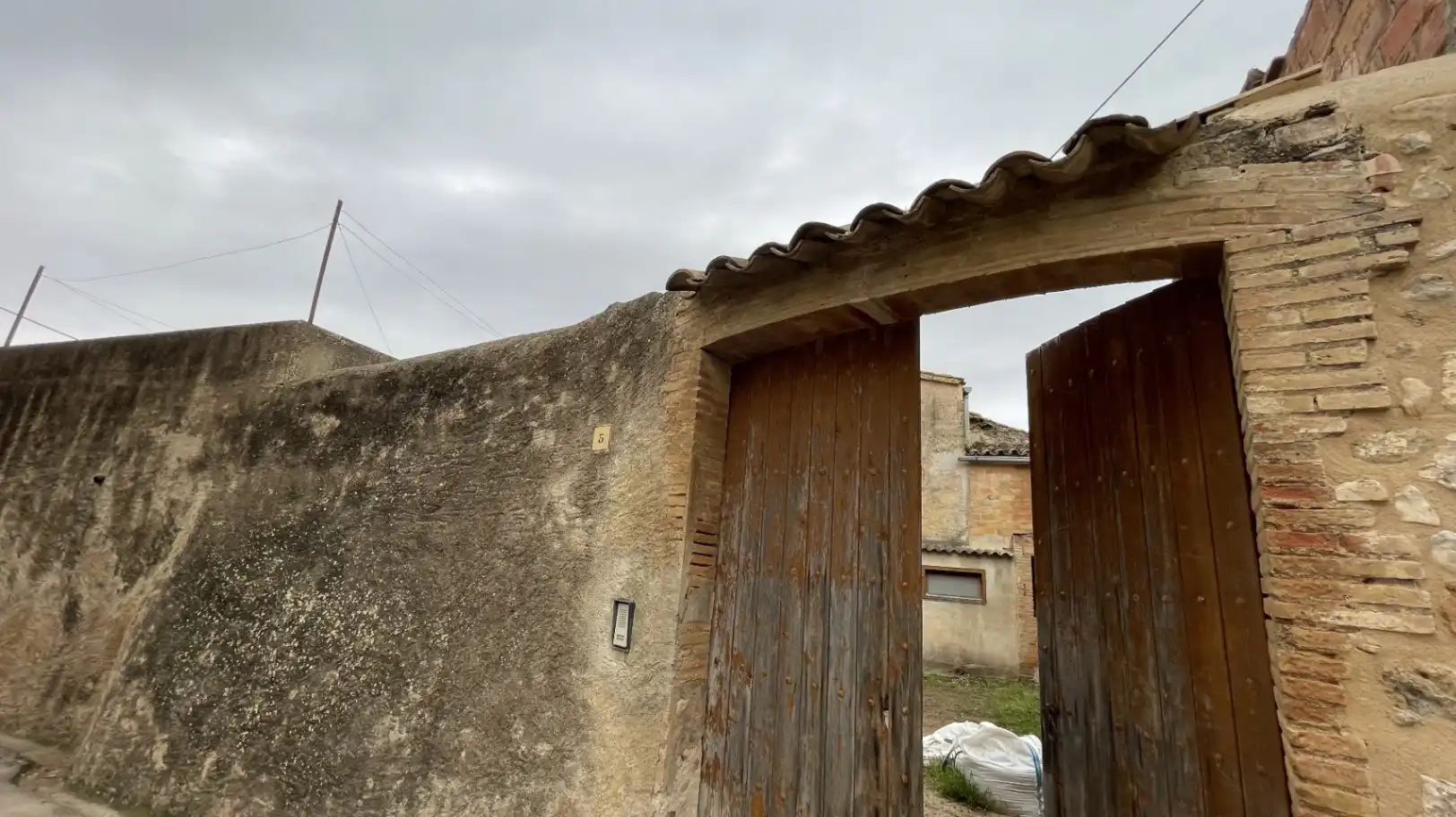 Außenansicht von Country house zum Verkauf in La Tallada d'Empordà mit Klimaanlage, Heizung und Terrasse