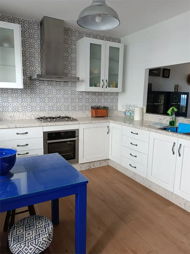 Cuina de Casa o xalet en venda en Vélez-Málaga amb Terrassa i Moblat
