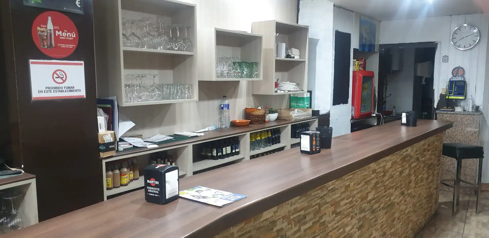 Local en traspaso en Avenida Linares Rivas, Ensanche