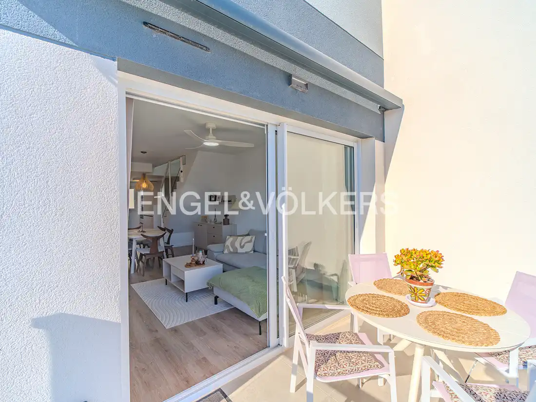 Terrasse von Maisonette zum Verkauf in Santa Pola mit Klimaanlage, Heizung und Terrasse