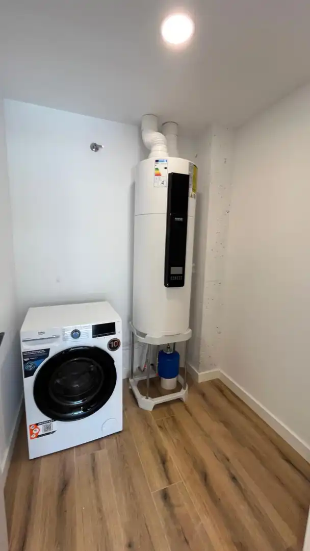 Dachboden zur Miete in Alicante / Alacant mit Klimaanlage und Terrasse