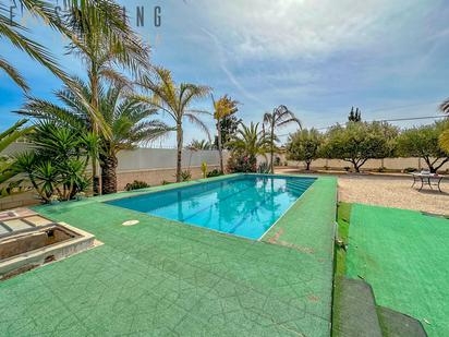 Piscina de Casa o xalet en venda en Crevillent amb Aire condicionat, Terrassa i Piscina