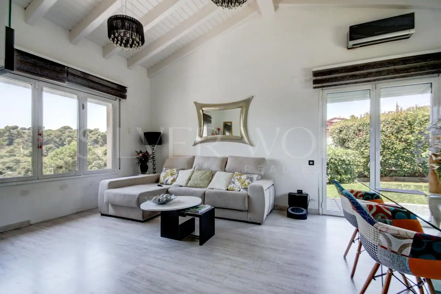 Sala d'estar de Casa o xalet en venda en Caldes de Montbui amb Aire condicionat, Calefacció i Jardí privat