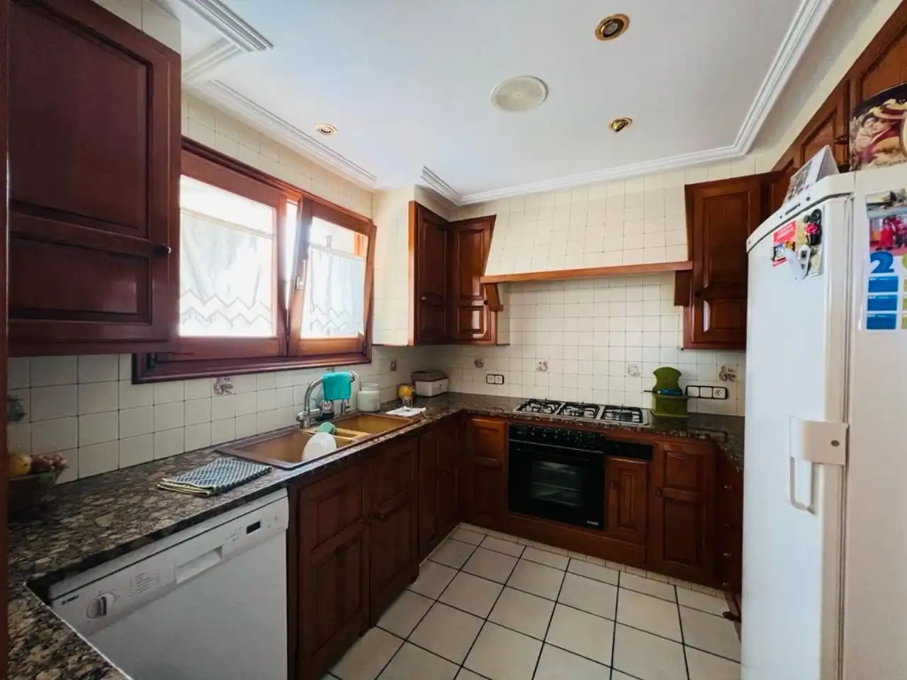 Casa aparellada amb terrassa en venda a Carretera de Cruïlles 31, imagen 12