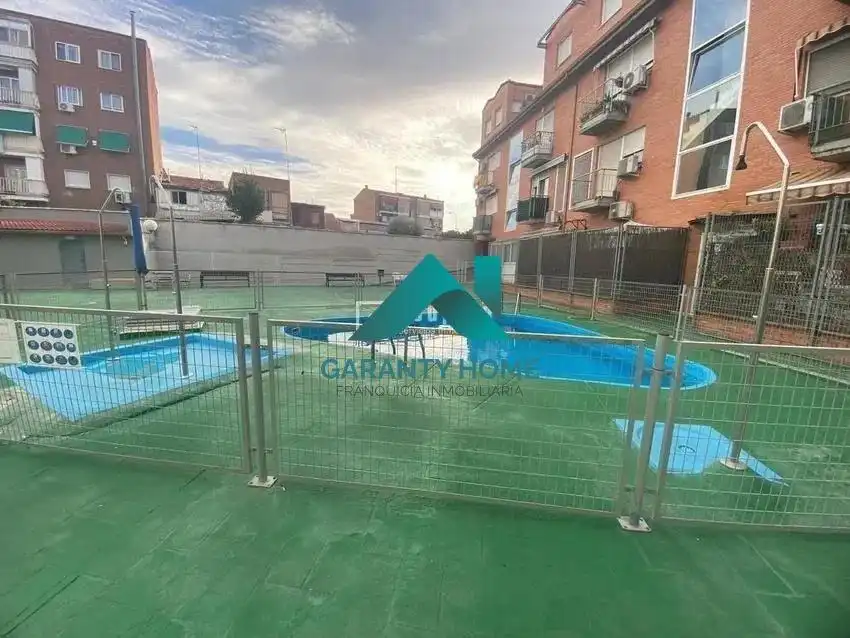 Flat with pool for sale in Centro
