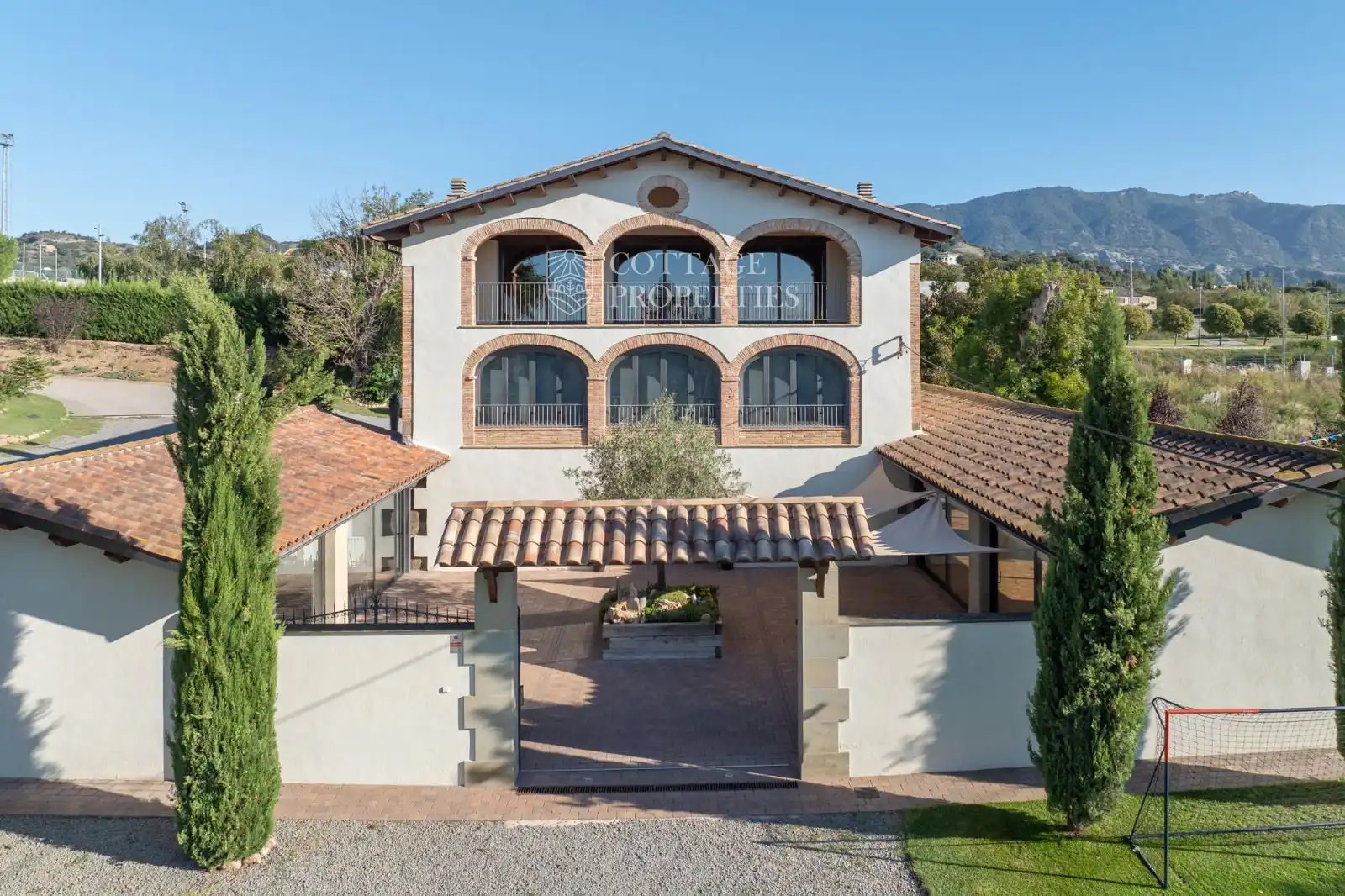 Vista exterior de Finca rústica en venta en Torelló con Terraza y Amueblado