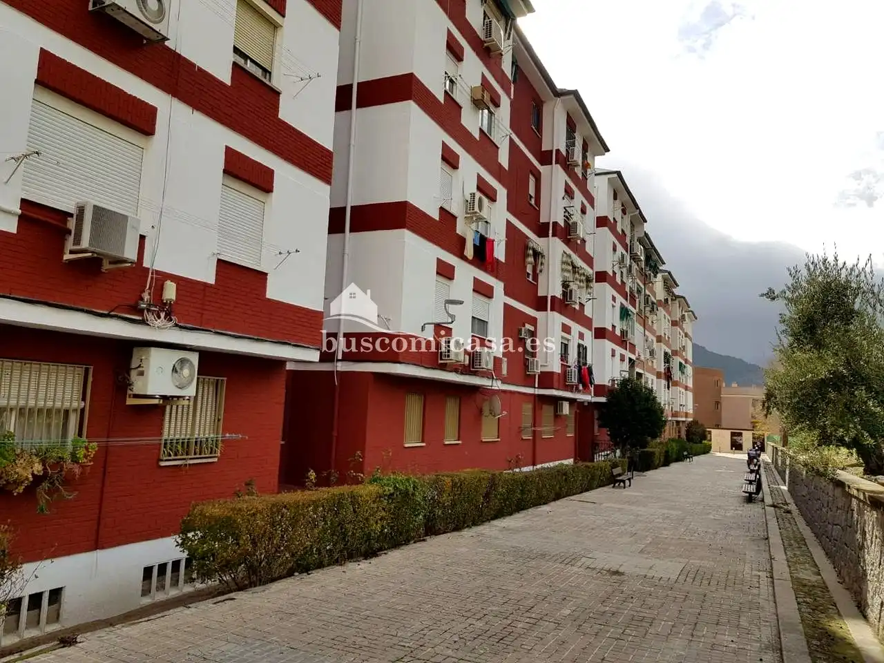 Vista exterior de Piso en venta en  Jaén Capital