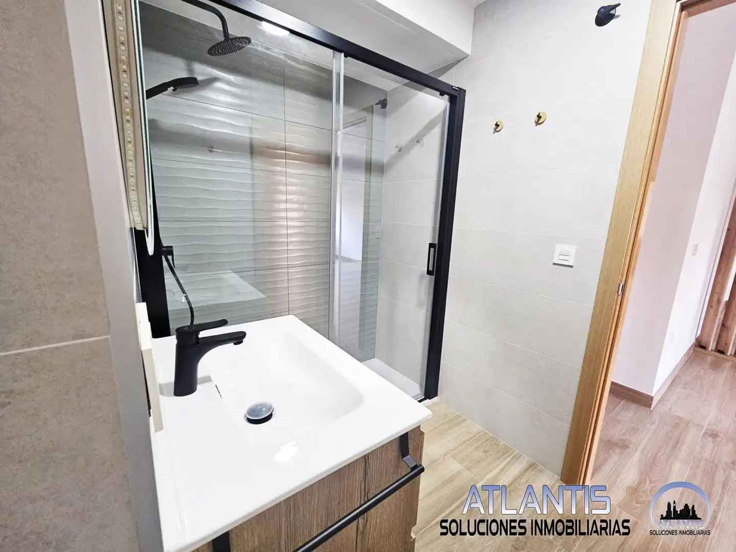 Bathroom of Flat for rent in San Pablo - Santa Justa