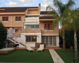 Exterior view of Single-family semi-detached to rent in Paterna  with Air Conditioner, Heating and Terrace