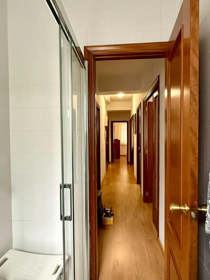 Piso en venta en A Coruña Capital  con Amueblado