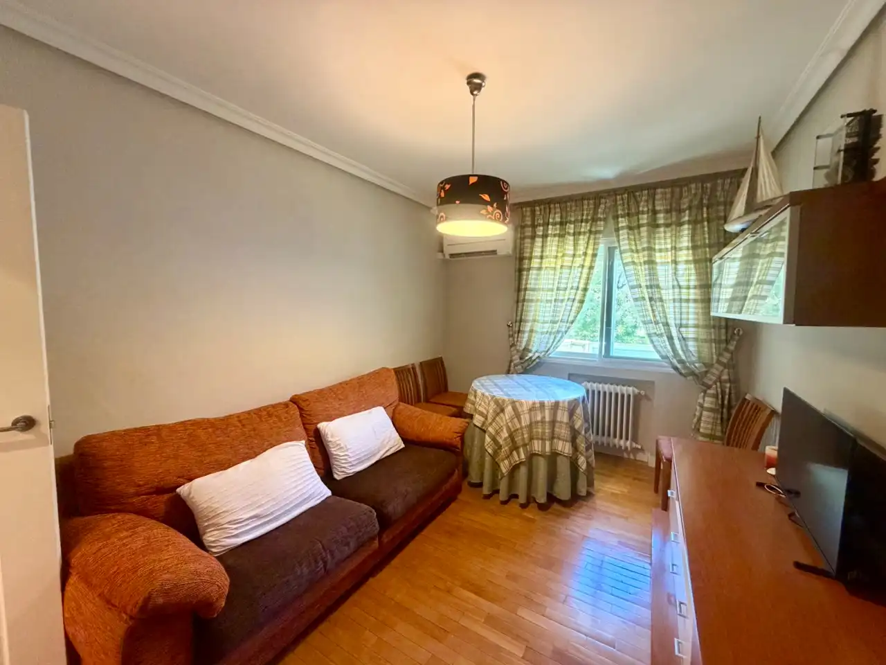 Sala d'estar de Pis en venda en Ciudad Real amb Aire condicionat, Calefacció i Parquet