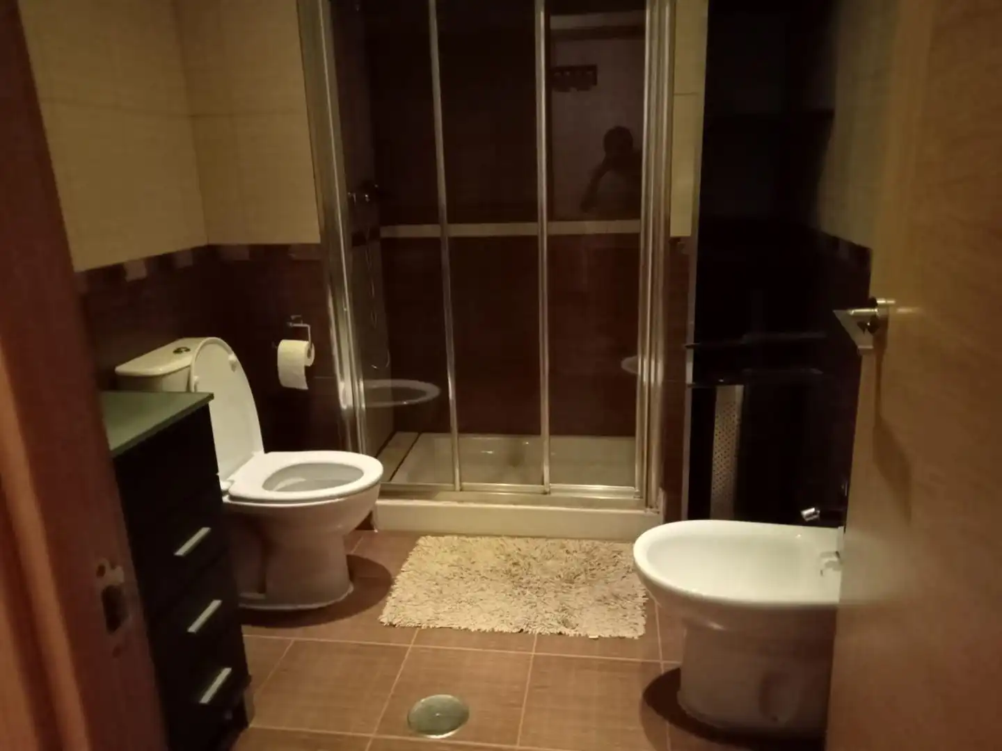 Baño de Piso en venta en Guillena con Aire acondicionado, Terraza y Horno