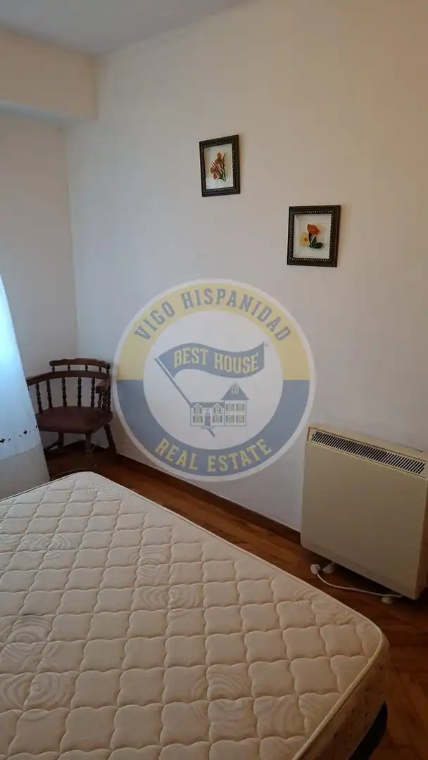 Piso de alquiler en Vigo  con Calefacción, Parquet y Amueblado