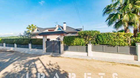 Sensacional casa de casi 400m2 sobre parcela de 958m2 situada en Vilanova del Vallès, imatge 2