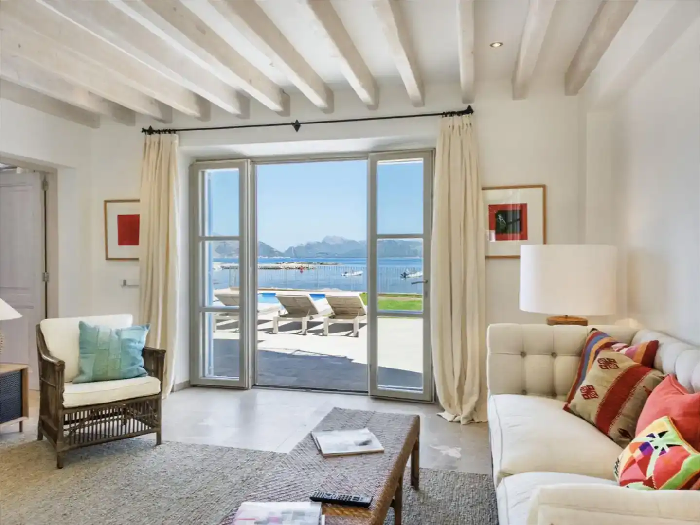 Sala d'estar de Pis en venda en Alcúdia amb Aire condicionat, Jardí privat i Parquet