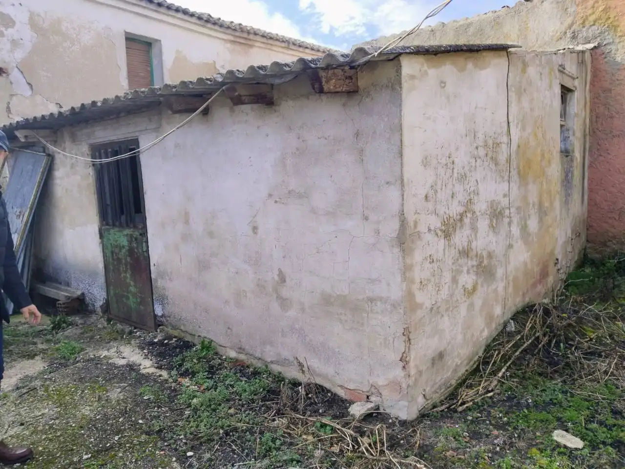 Vista exterior de Finca rústica en venda en Alfoz de Quintanadueñas amb Jardí privat i Moblat