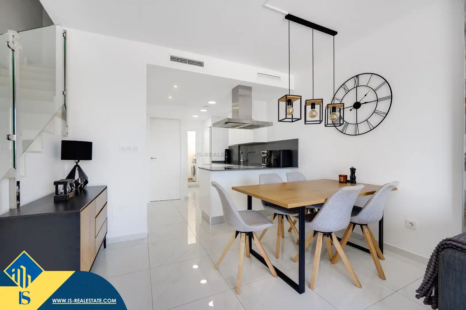 Casa con piscina en venta en Los Balcones - Los Altos, imagen 2