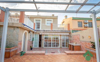 Exterior view of Single-family semi-detached for sale in Algeciras  with Air Conditioner, Terrace and Furnished