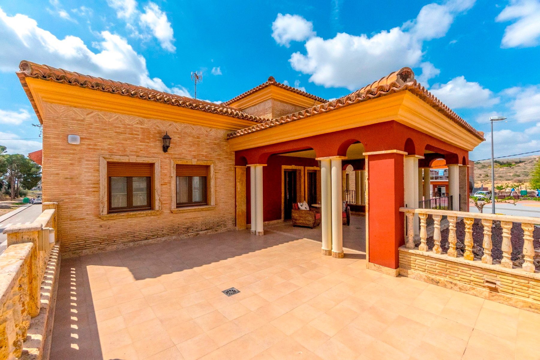 Exterior view of House or chalet for sale in Orihuela  with Air Conditioner, Private garden and Terrace